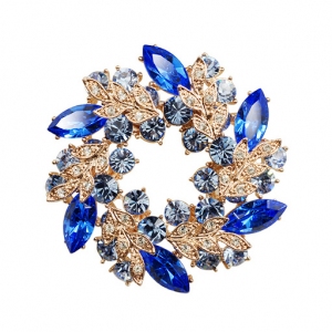 Italina crystal brooch  1532109601