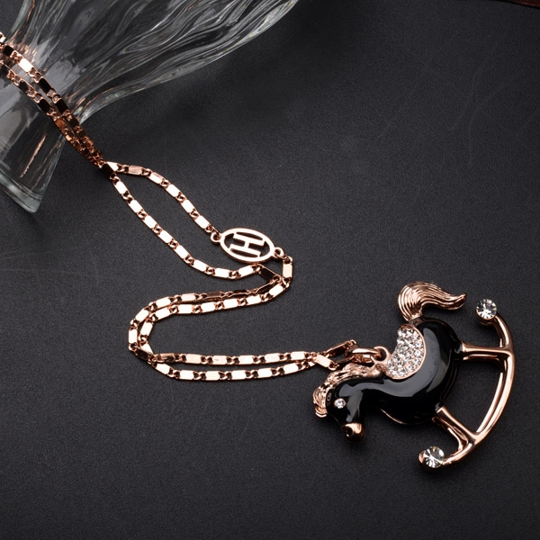 Allencoco horse necklace  60035