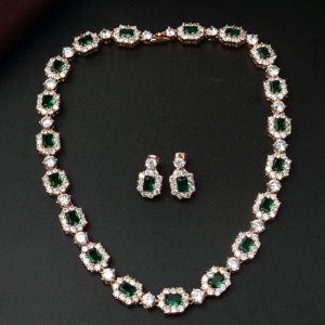 Italinaluxury elegant zircon jewelry set...