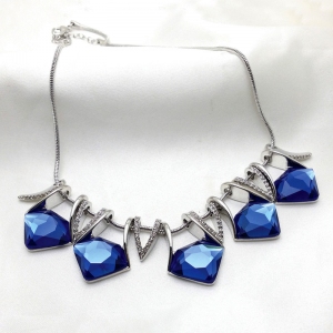 R.A crystal necklace   400722
