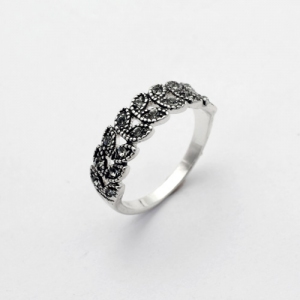 Austrian crystal ring  95683