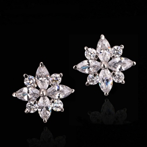 R.A Zircon Stud earring 3215480702