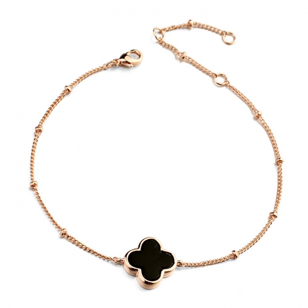 R.A clover bracelet   370240