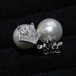 Allencoco pearl earring