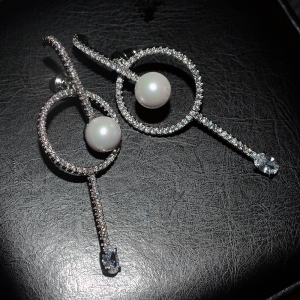 Allencoco pearl earring  8542124002