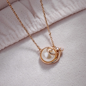 R.A Exquisite snail half beads necklace ...