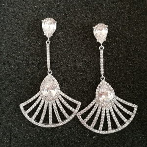 AllenCOCO European and American fan-shaped AAA zircon earrings 20846402