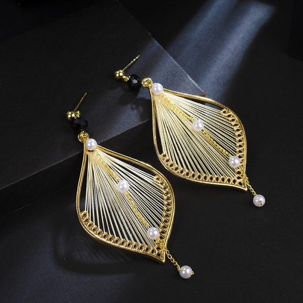 R.A leaf earring  821551