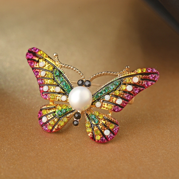 R.A butterfly crystal brooch   850066