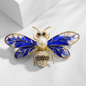 R.A bee brooch  850427