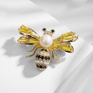 R.A bee brooch  850472