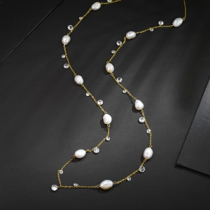 R.A baroque pearl necklace  840008