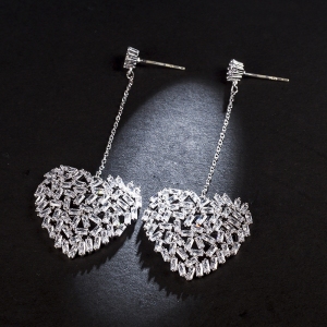 Allencoco heart earring  208831