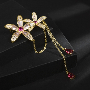 R.A zircon flower brooch  850409