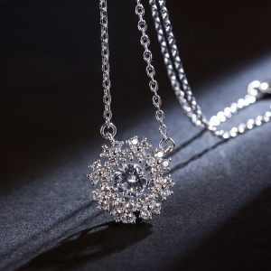 Rigant zircon necklace  62137