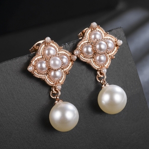 Allencoco pearl earring  208861