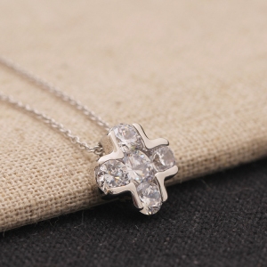 R.A zircon necklace  400495