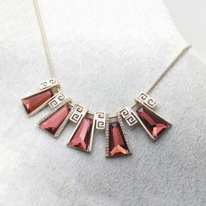 R.A Crystal necklace 201006